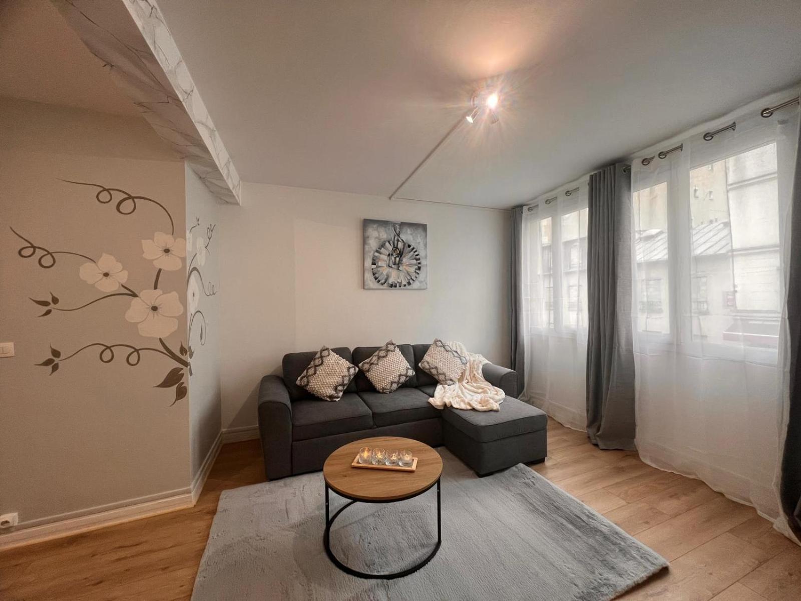 Appartement Paris Grenelle - Hala ปารีส ภายนอก รูปภาพ